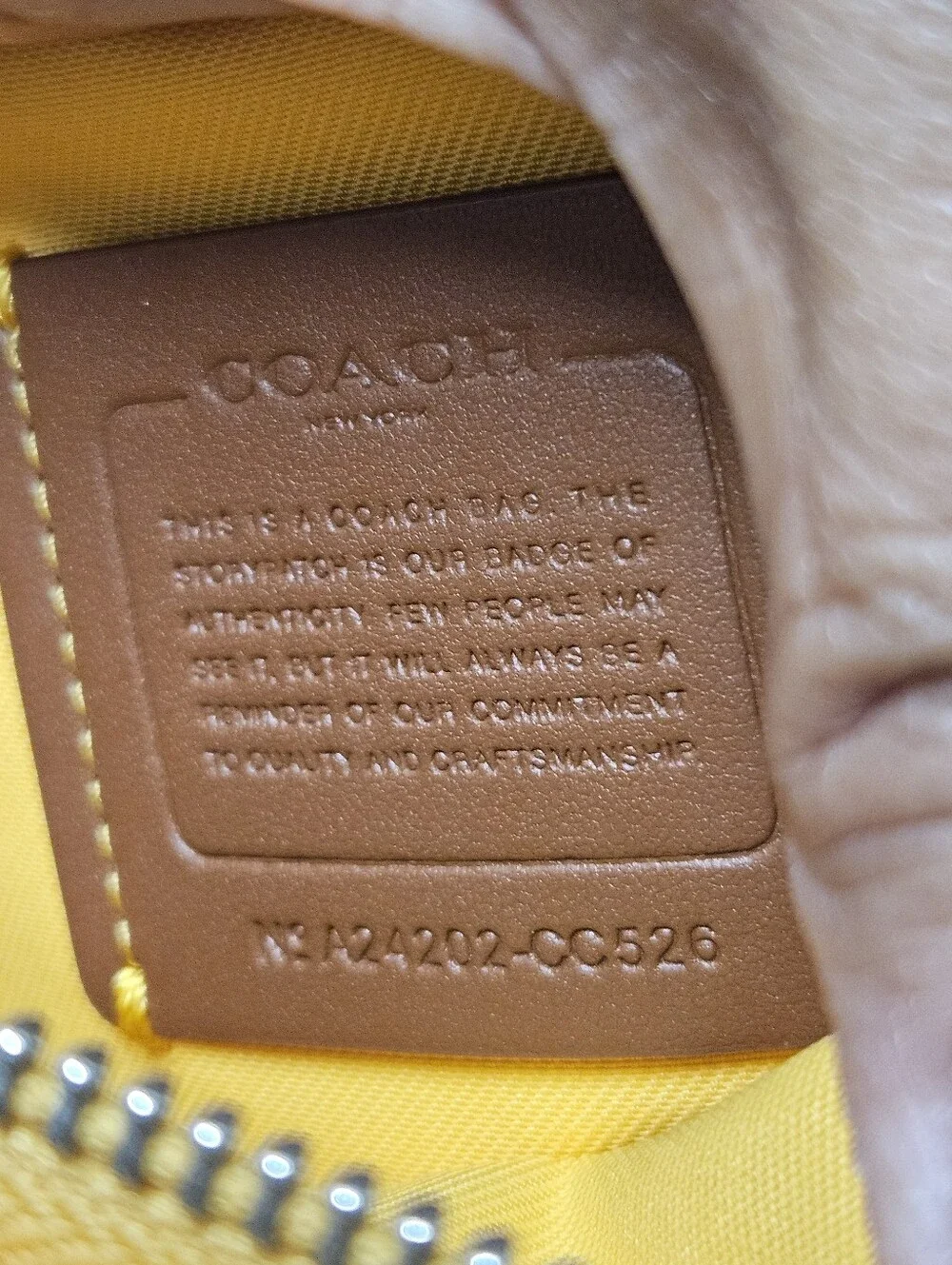 Coach Kitt Messenger Crossgrain Leather Crossbody Bag Yellow New CC526